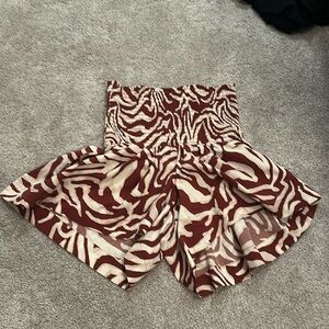 Ingrid and Isabel maternity shorts